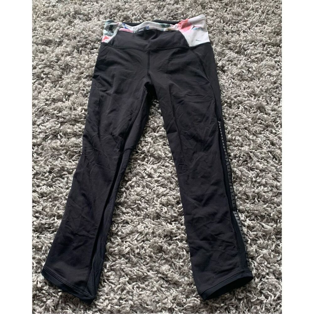 Lululemon Extra Mile Black reflective CROP LEGGINGS sz 2 21”